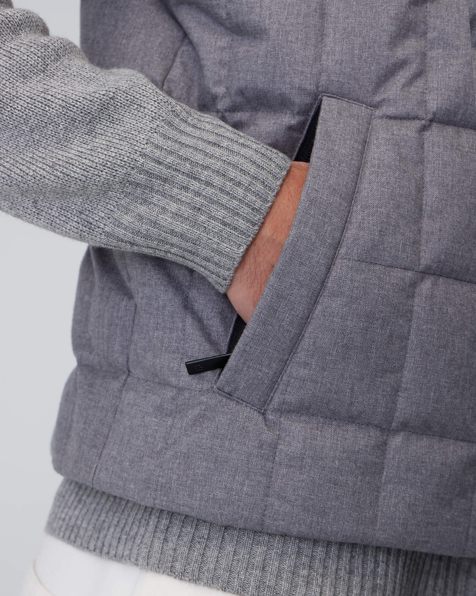 LEO VEST | Lightweight Down Vest - Image 10