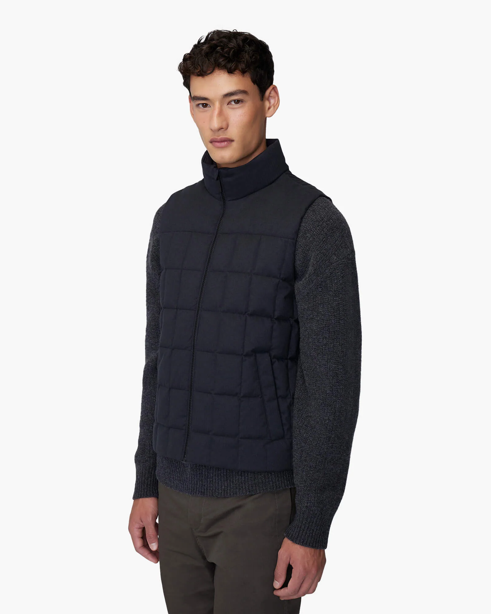 LEO VEST | Lightweight Down Vest - Image 3