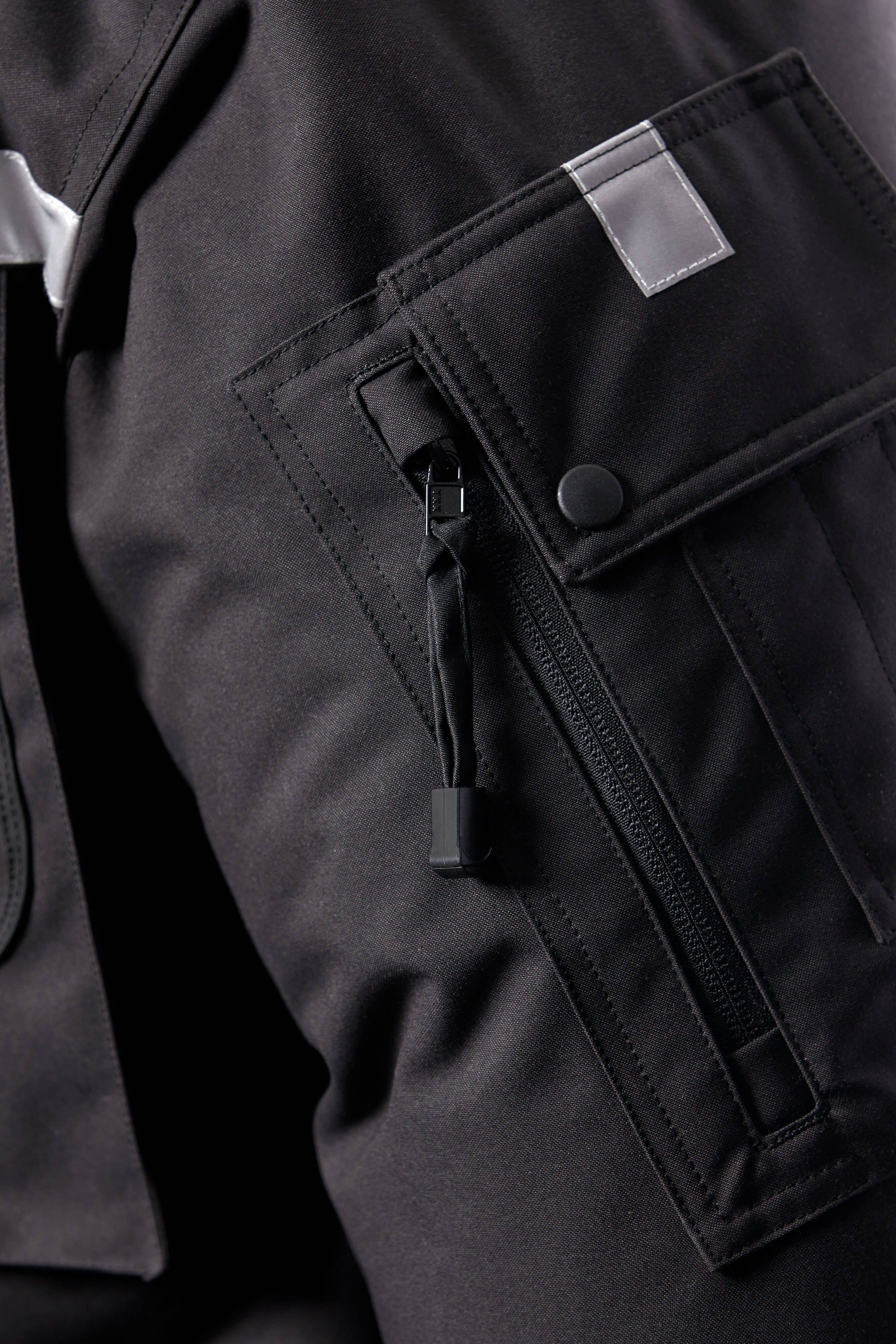 VOSTOK FUR | Hooded Down Expedition Jacket - Image 24